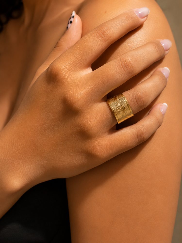 Anillo Preto Natural — Preto · anillos en oro de Chocó